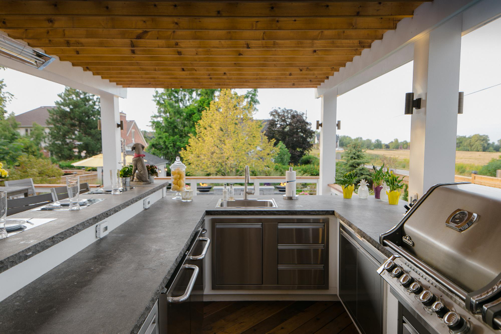 Outdoor Kitchen Cabinets: How to Build Your Dream Outdoor Cooking Space