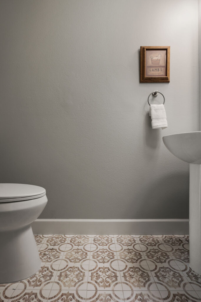 Judy Corren Bathroom
