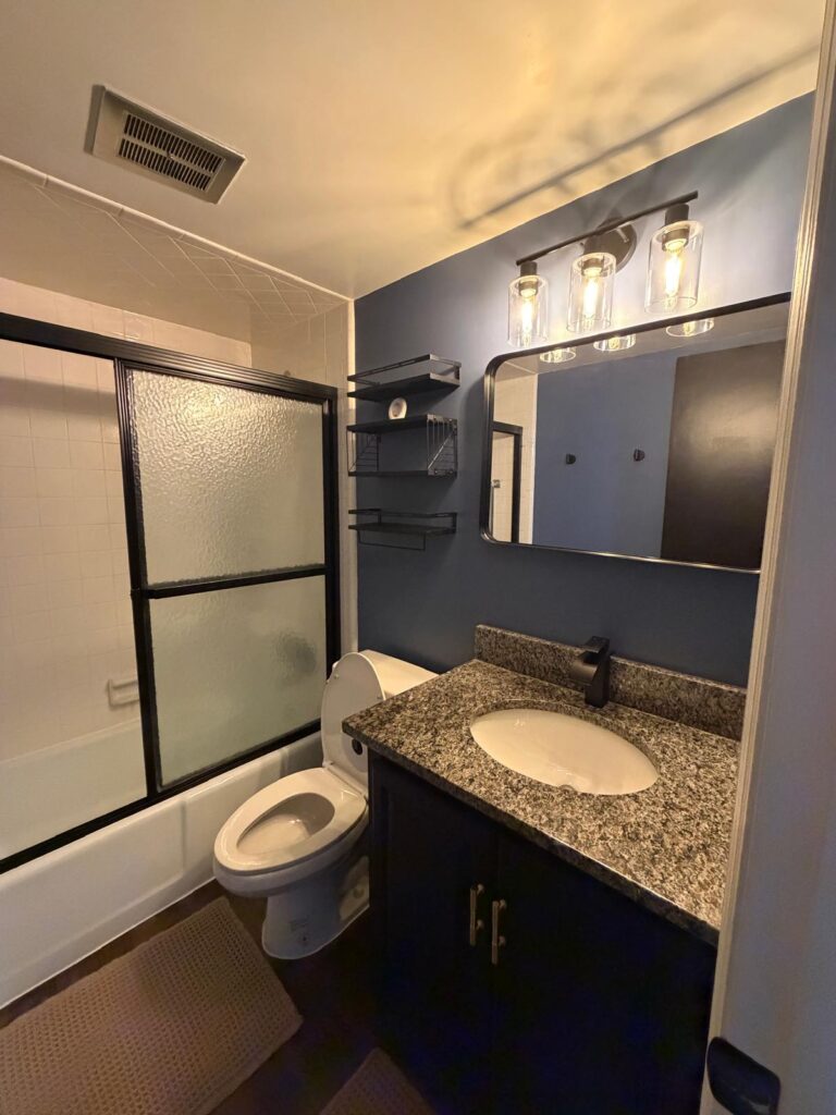 Maitland, Florida bathroom remodeling before remodeling view