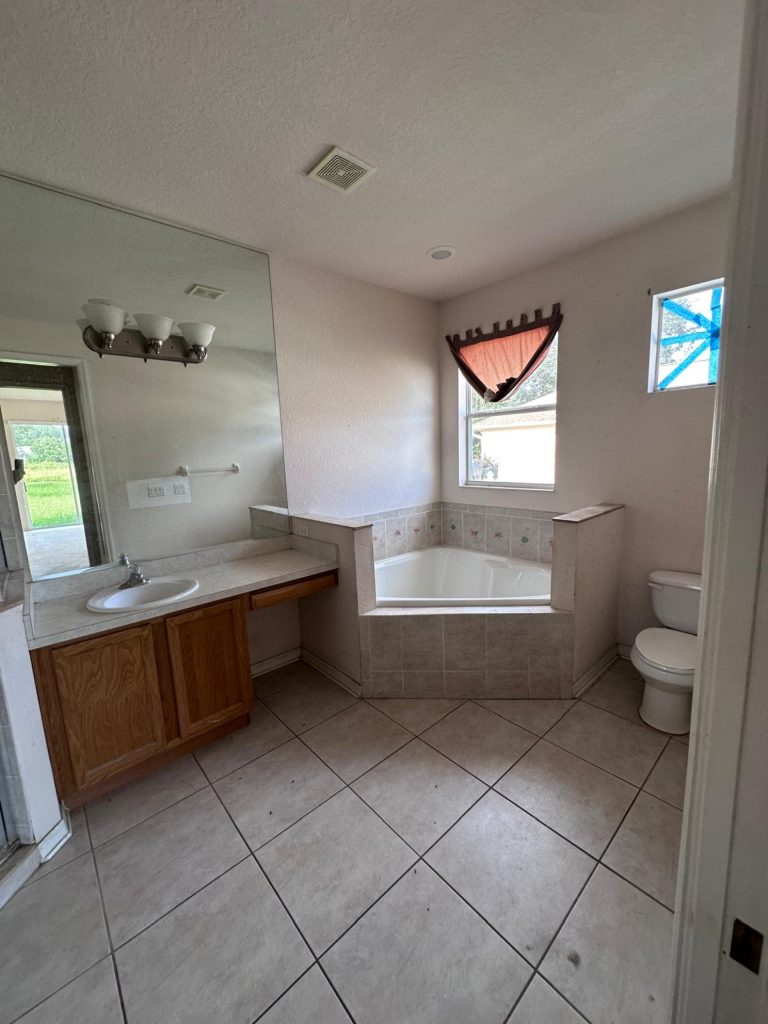 Orlando, Florida bathroom remodel before remodeling view