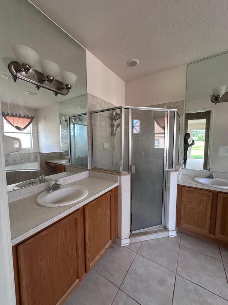 Orlando, Florida bathroom remodel before remodeling view